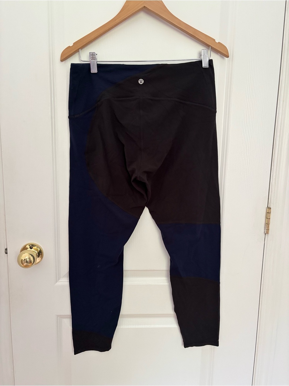Lululemon Nulu Colour Block High-Rise Tight 25" Black / True Navy #168 - Picture 4 of 8